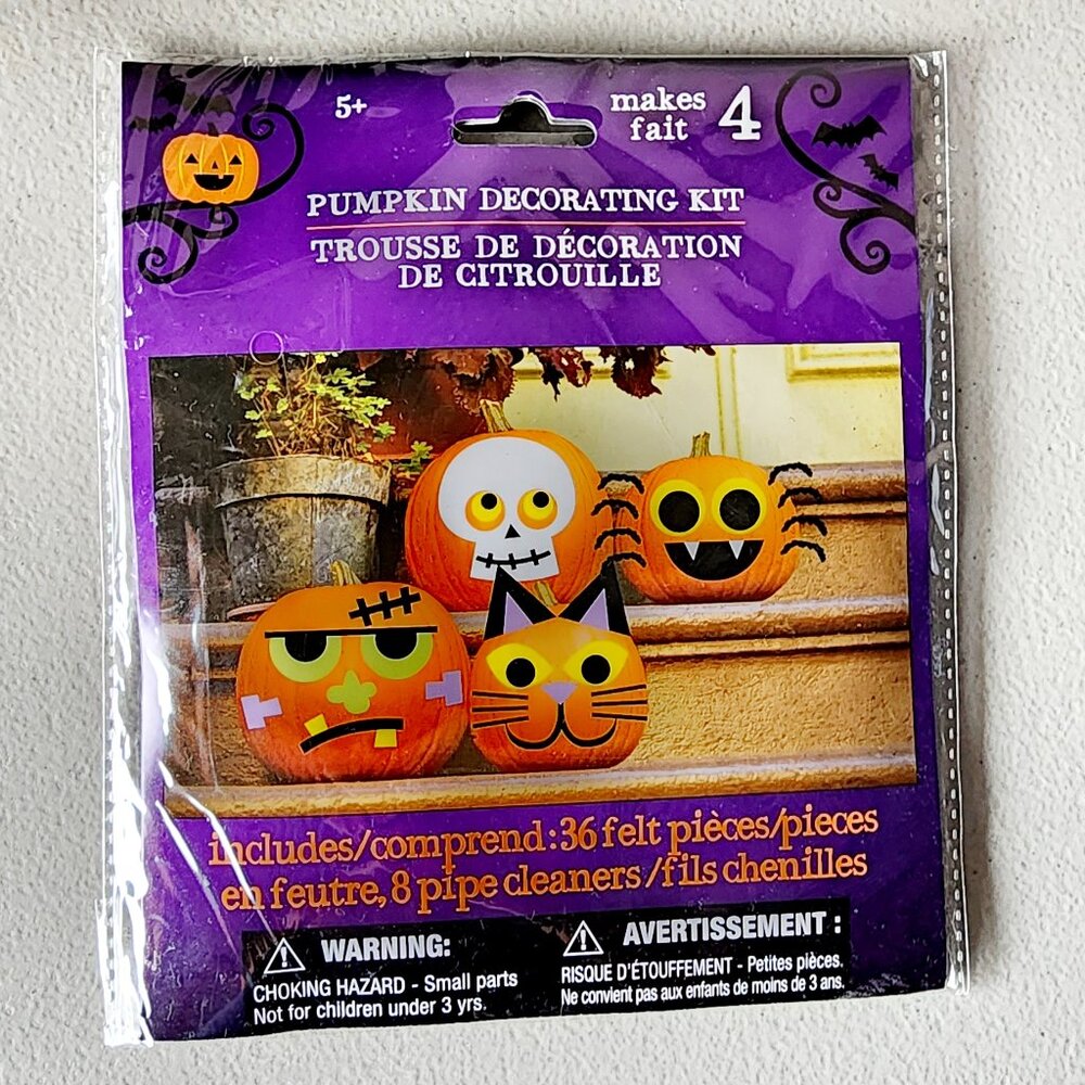 Halloween Pumpkin Decorating Kit. Made 4 Pumpkins.